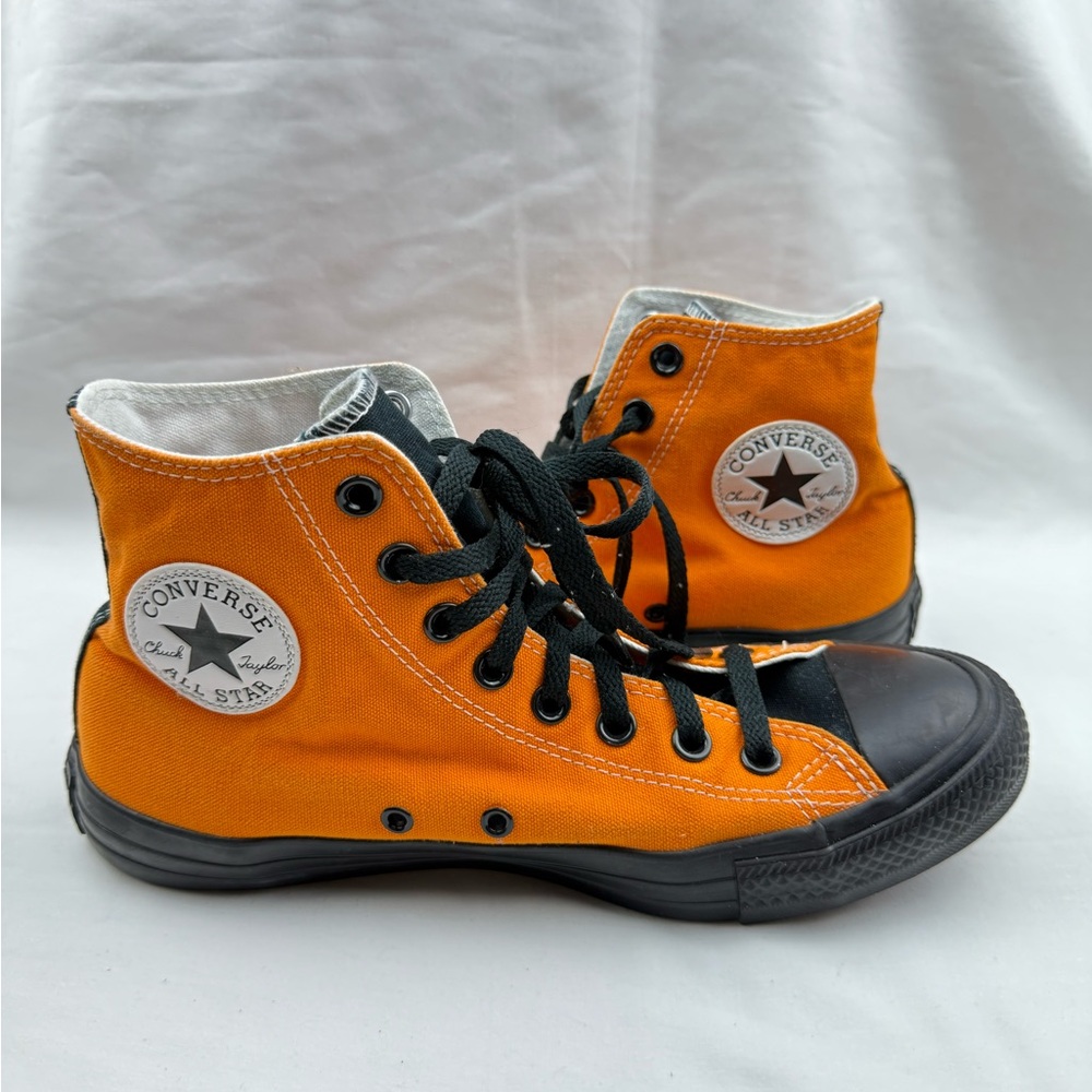 Converse mens High-Top Sneakers in Orange and Black size 7.5